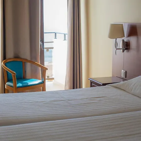 Avenida Hotel 3*