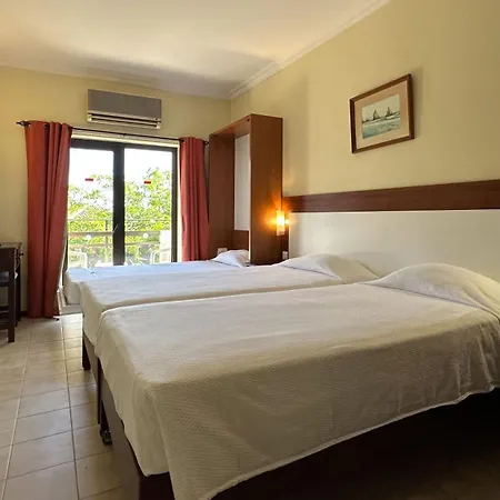 Avenida Hotel 3*